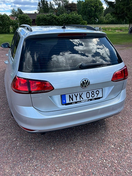 Volkswagen Golf VII 4 of 6