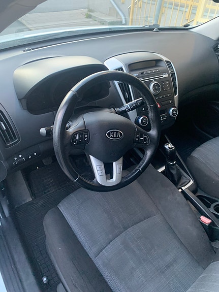 Kia Ceed 6 of 6