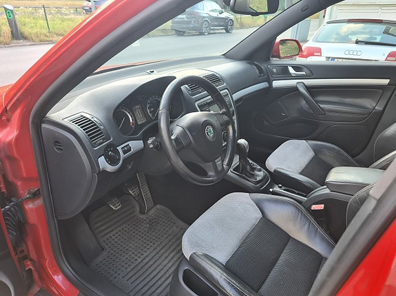 Skoda Octavia RS 5 of 13