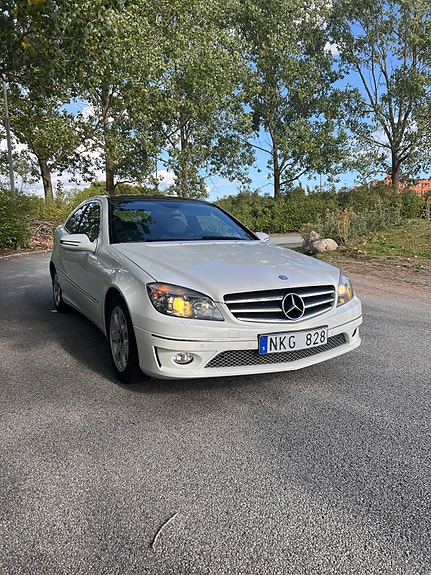 Mercedes-Benz CLC180 2 of 5