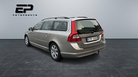 Volvo V70 5 of 9
