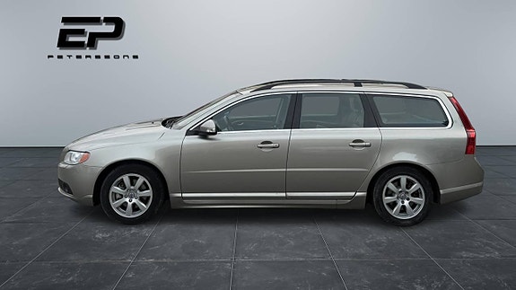 Volvo V70 6 of 9
