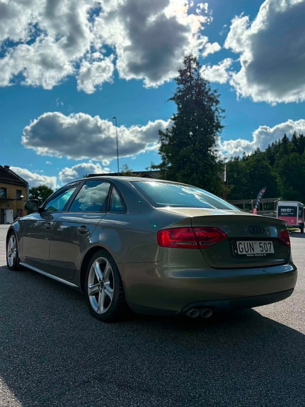 Audi A4 5 of 9
