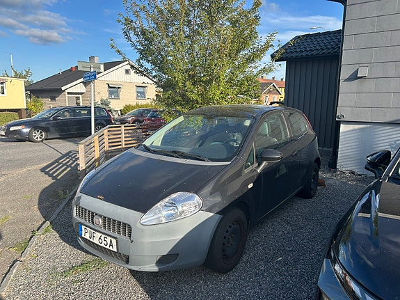 Fiat Grande Punto 2 of 4