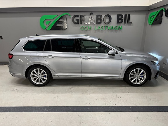 Volkswagen Passat 6 of 21