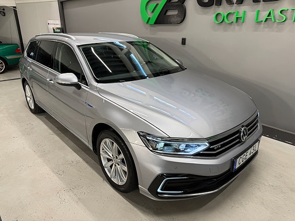 Volkswagen Passat 7 of 21