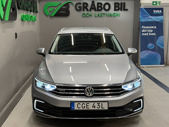 Volkswagen Passat 4 of 21