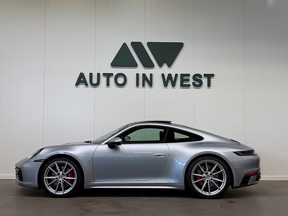 Porsche 911 Carrera 4S 3 of 16