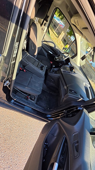 Ford Transit Connect 3 of 10