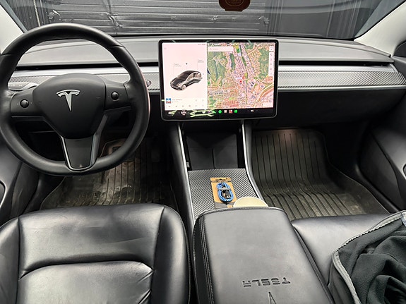 Tesla Model 3 5 of 11