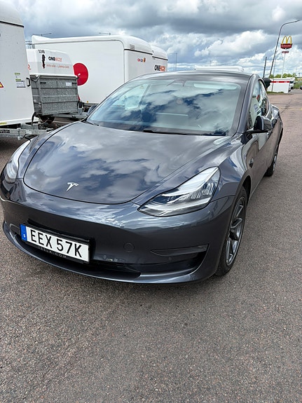 Tesla Model 3 2 of 11