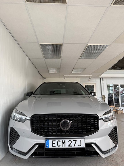 Volvo XC60 8 of 17
