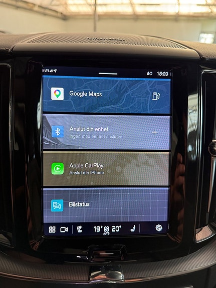 Volvo XC60 15 of 17