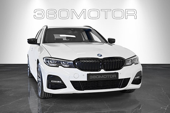 BMW 330e 2 of 11
