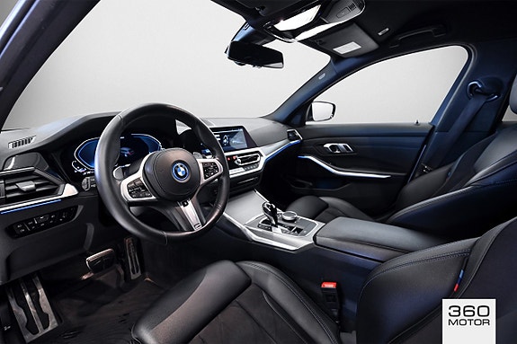 BMW 330e 7 of 11