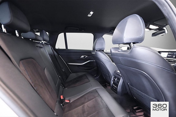 BMW 330e 11 of 11