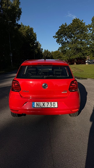 Volkswagen Polo 16 of 23
