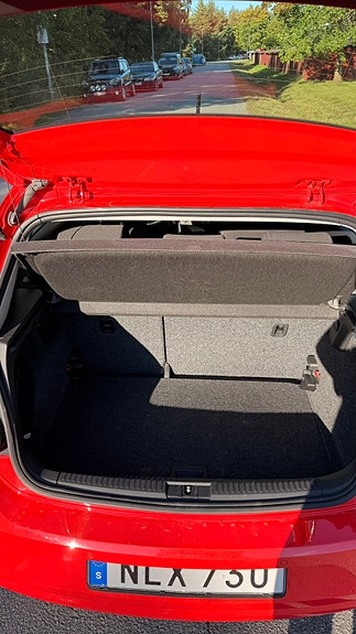 Volkswagen Polo 18 of 23
