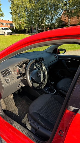 Volkswagen Polo 9 of 23