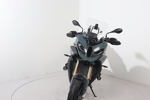BMW S 1000 XR 3 of 7