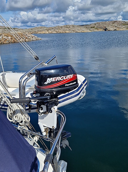 Bavaria 33 Cruiser, Volvo Penta D1-30  (RIB med 6hk motor ingår) 4 of 14