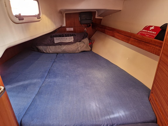 Bavaria 33 Cruiser, Volvo Penta D1-30  (RIB med 6hk motor ingår) 6 of 14