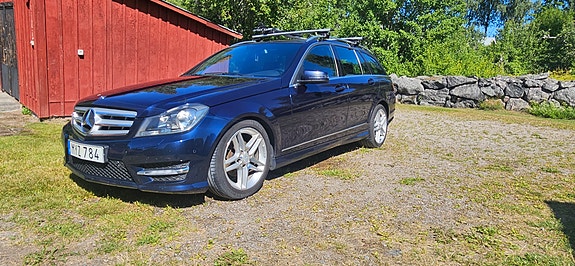 Mercedes-Benz C200 5 of 6