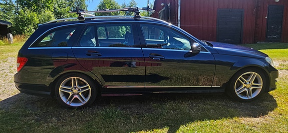 Mercedes-Benz C200 3 of 6