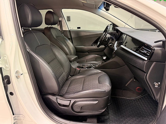 Kia Niro 11 of 21