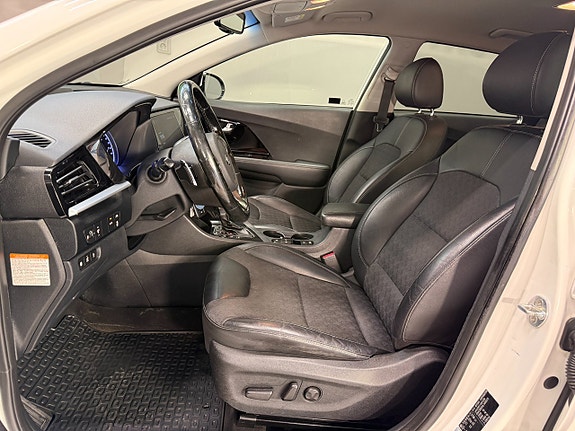 Kia Niro 10 of 21