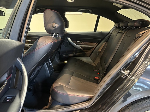 BMW 320d 17 of 21