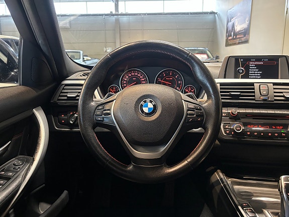 BMW 320d 14 of 21