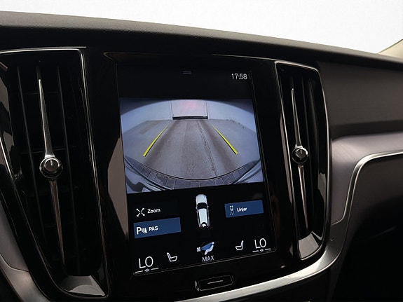 Volvo V60 Cross Country 15 of 29