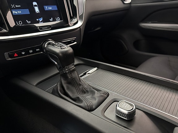 Volvo V60 Cross Country 20 of 29