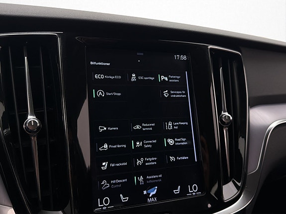 Volvo V60 Cross Country 17 of 29