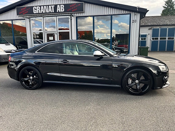 Audi A5 2 of 18