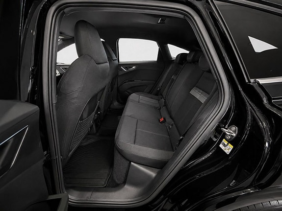 Audi Q4 e-tron 12 of 12
