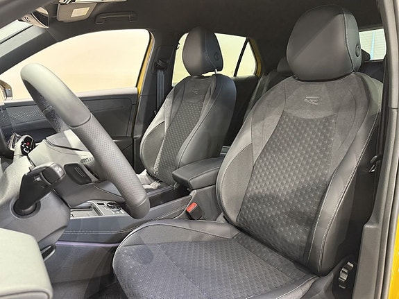 Volkswagen T-Roc 9 of 24
