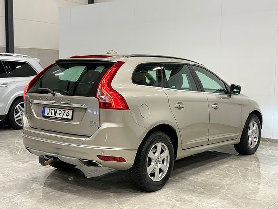 Volvo XC60 5 of 27