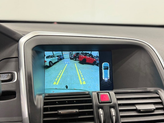 Volvo XC60 18 of 27