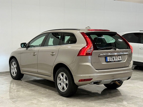 Volvo XC60 3 of 27