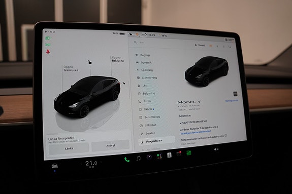 Tesla Model Y 16 of 24