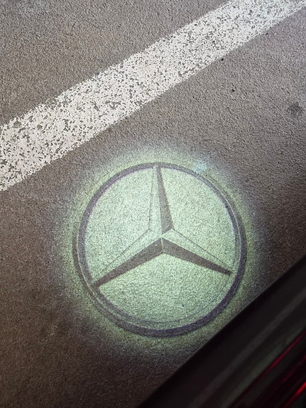 Mercedes-Benz E220 d 6 of 6