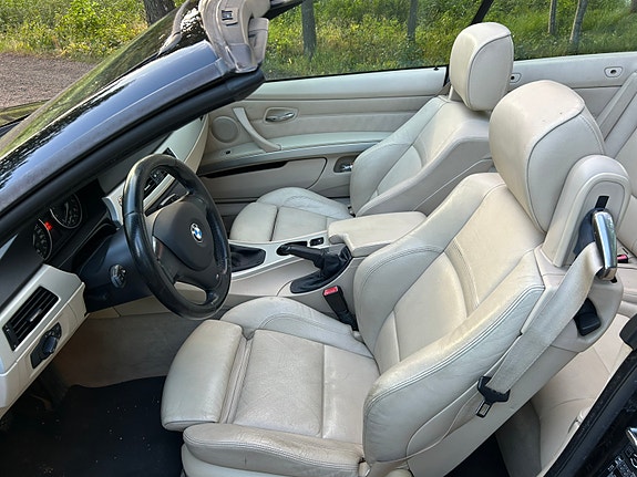 BMW 325i 5 of 5