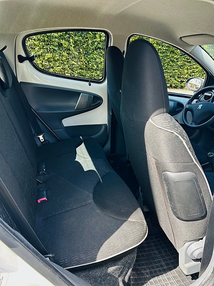 Peugeot 107 11 of 13