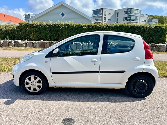 Peugeot 107 4 of 13