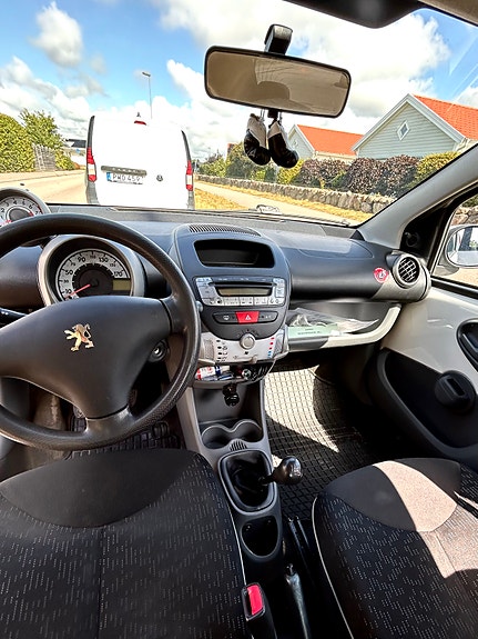 Peugeot 107 13 of 13