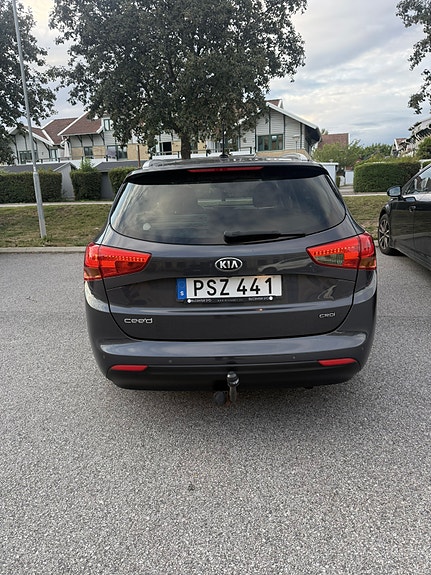 Kia Ceed 2 of 4