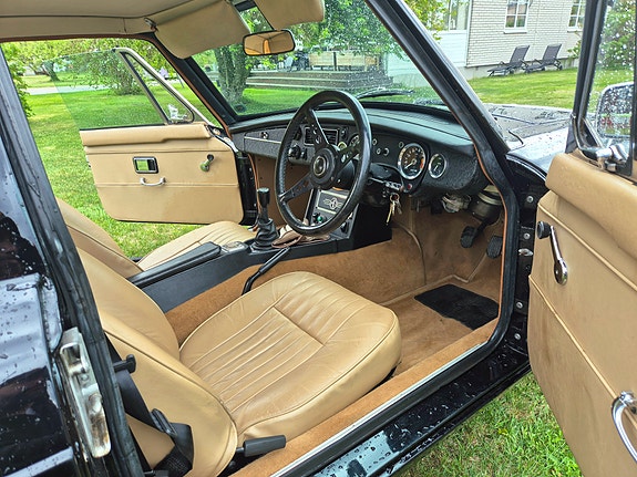 MG MGB 4 of 7