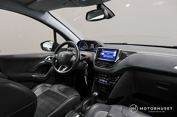 Peugeot 2008 10 of 17